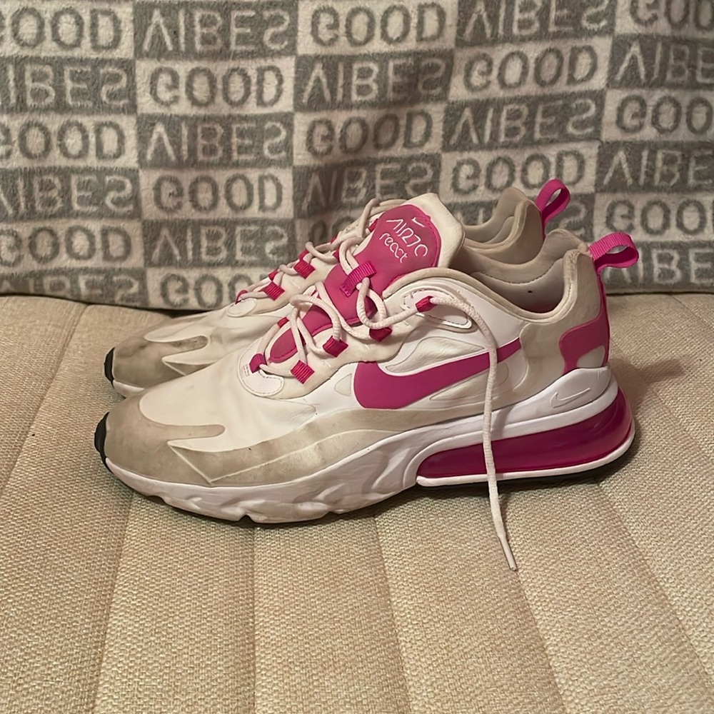Nike Air Max 270 Reacts